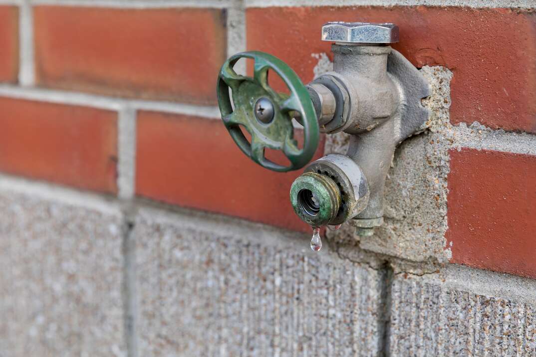 How to Fix a Leaky Outdoor Faucet